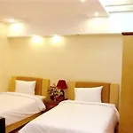 Love Hotel Hoang Mai Hn- By Bay Luxury