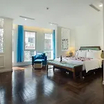 Maro Hotel