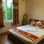 Saigon Palace - Tran Quoc Hoan