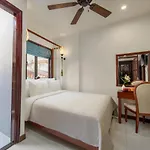 Ancient Lane Hotel