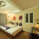 Madam Moon Guesthouse 2