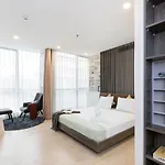 Christina\'S Hanoi - Lancaster City Living