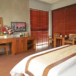 Green Hotel