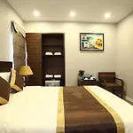 Blue Pearl West Hotel