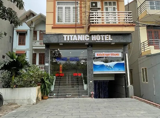 Titanic Hotel
