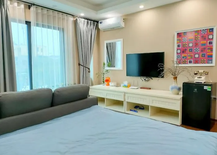 Homestay Nha Pho Ha Noi Sinsoledad - 437 Hong Ha Street