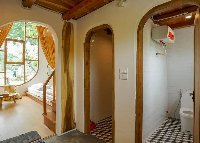 Bavi Myan Maison Venuestay