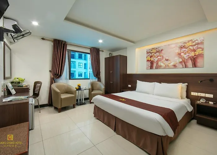 Quang Chung Hotel Le Van Thiem