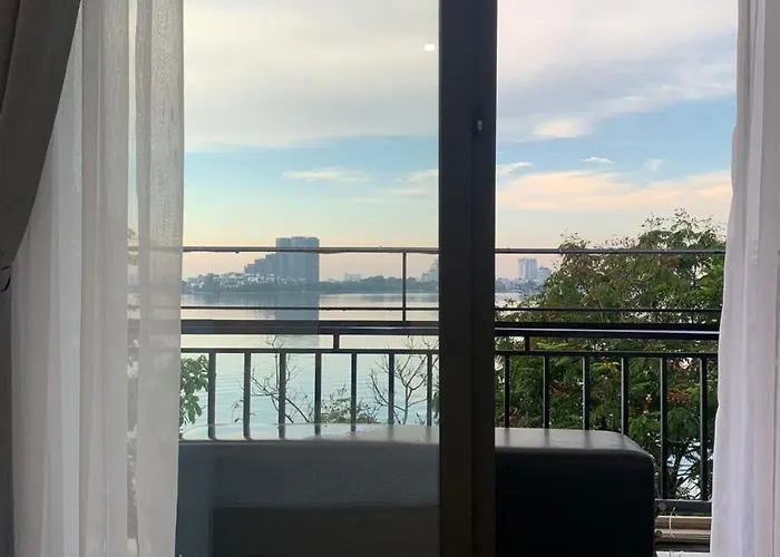 Mhouse Lake View 1