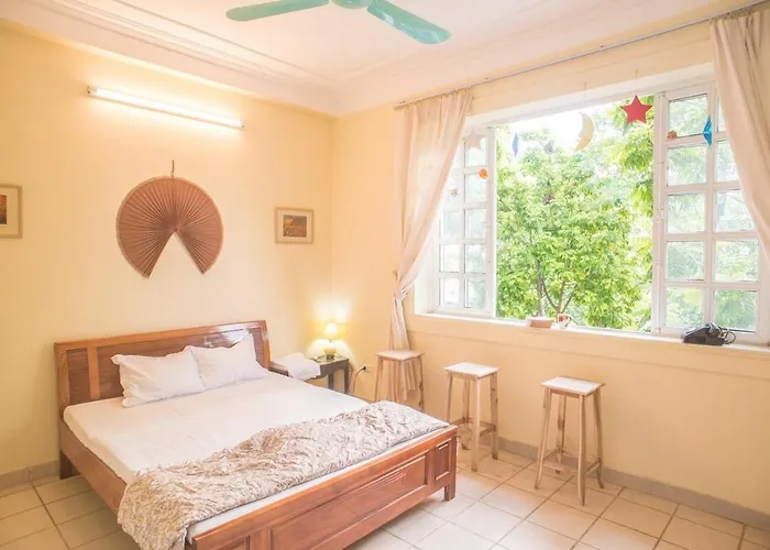 Chuyen Cozy House In Center