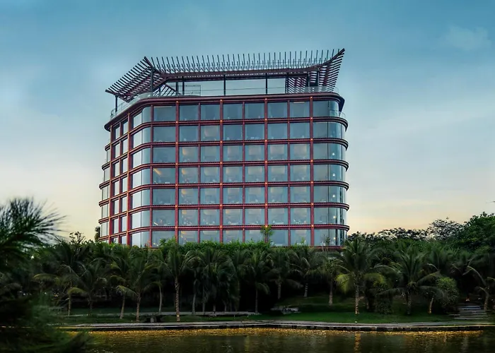 Dusit Le Palais Tu Hoa Hanoi