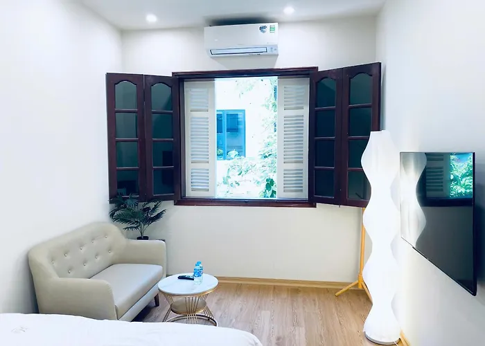 Cozy Oasis - Gan Ho Hoan Kiem