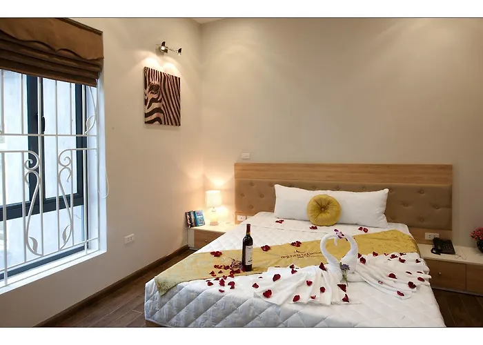 Golden Moon Diamond Hotel