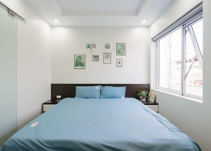 Luck Apart 01 - Tay Ho Hanoi One Bedroom Apartment!