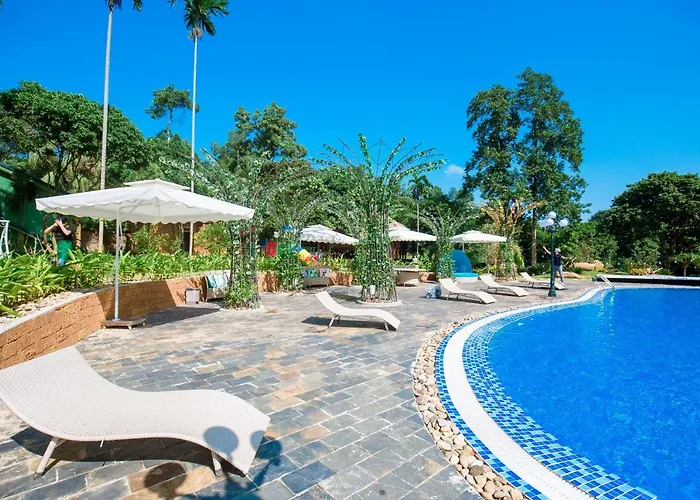 May Tropical Villas