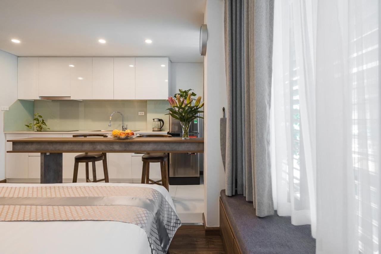 Hotel Narcissus &