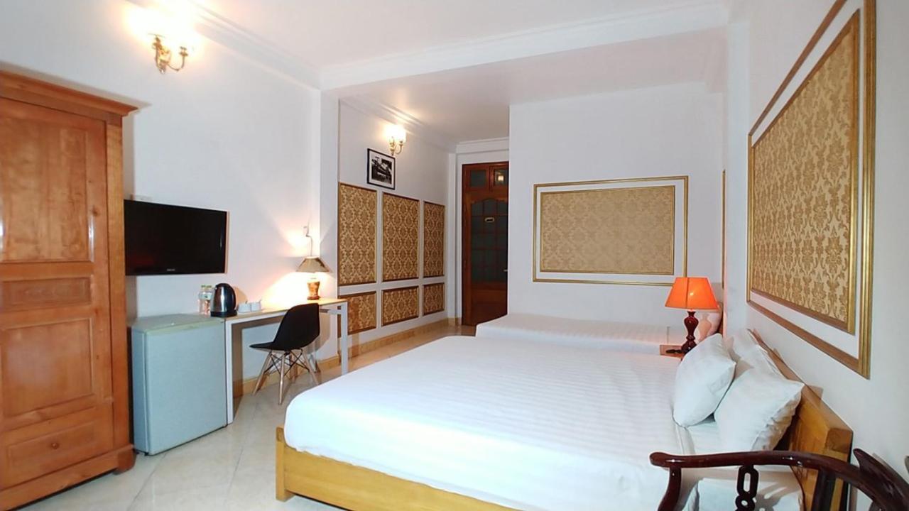 Discovery Hotel *