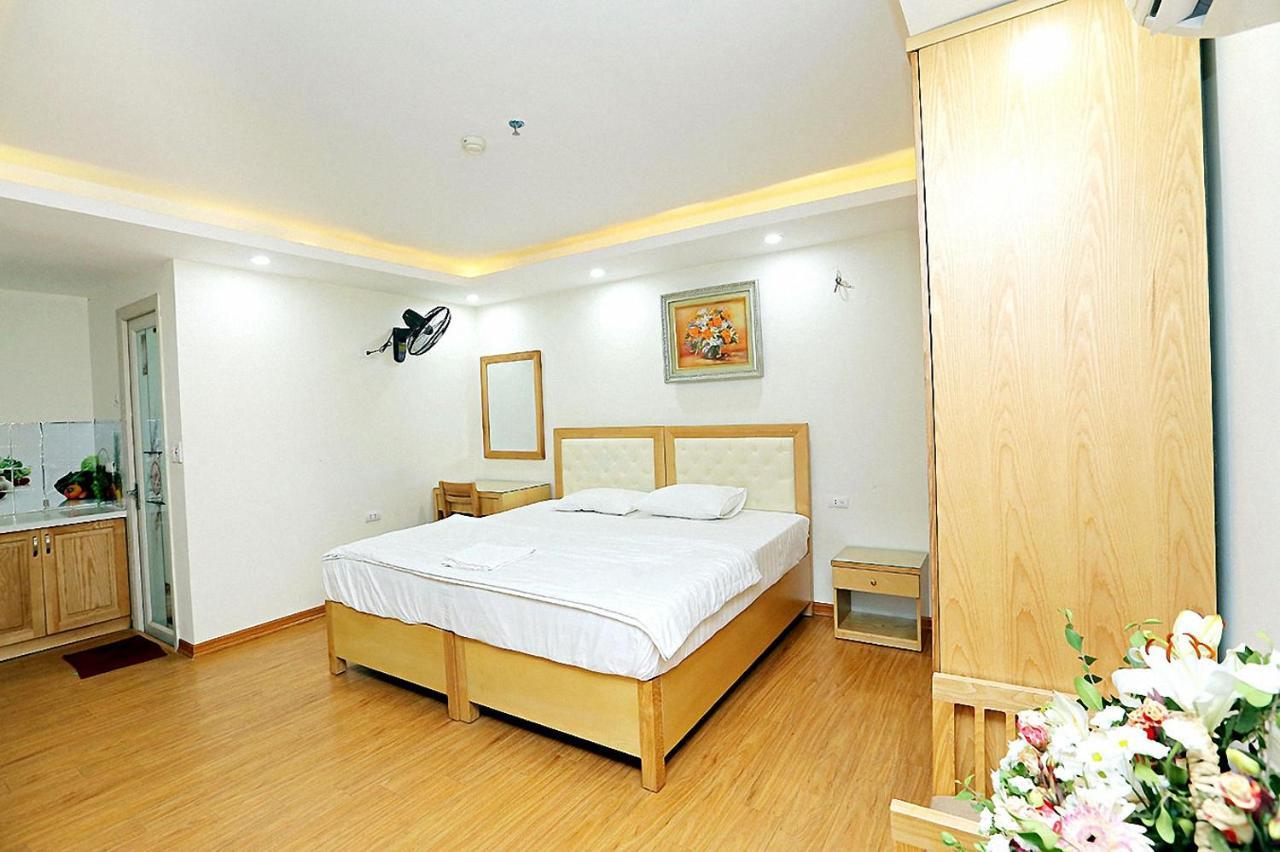 Galaxy & - 12 Ngo 80 Tran Duy Hung 3* Hanoi