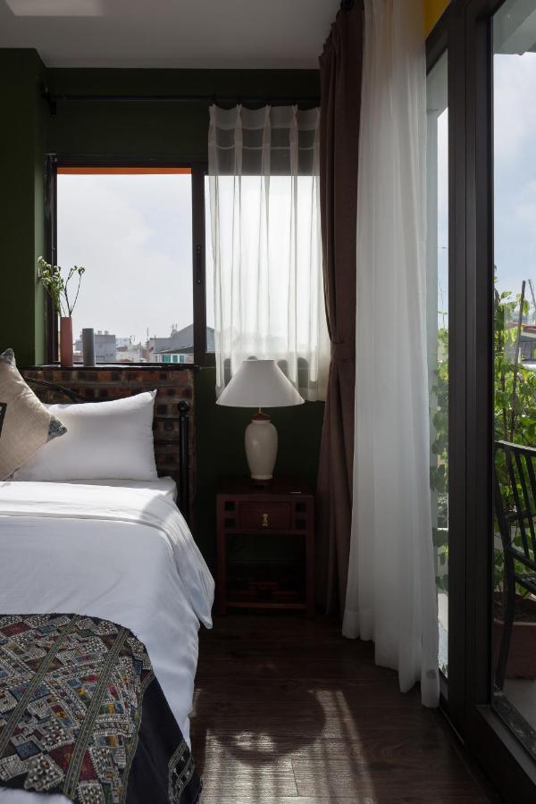 Centraltique Downtown - Bespoke Colonial House Near Hoan Kiem *