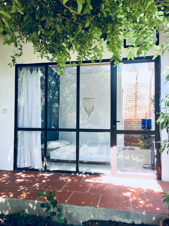 Elephant House - Duong Lam Homestay * Hanoi