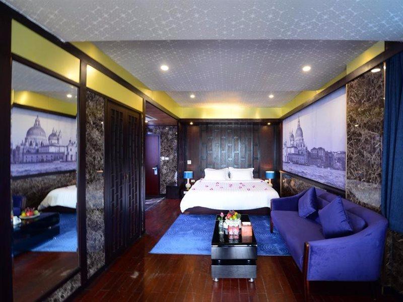 Hotel Ja Cosmo And Hanoi
