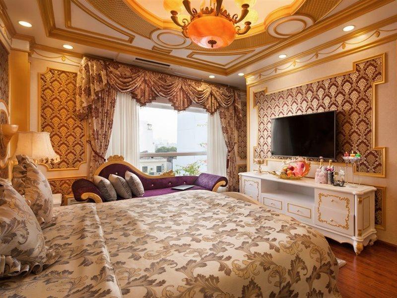 Hotel Boss Legend 4*