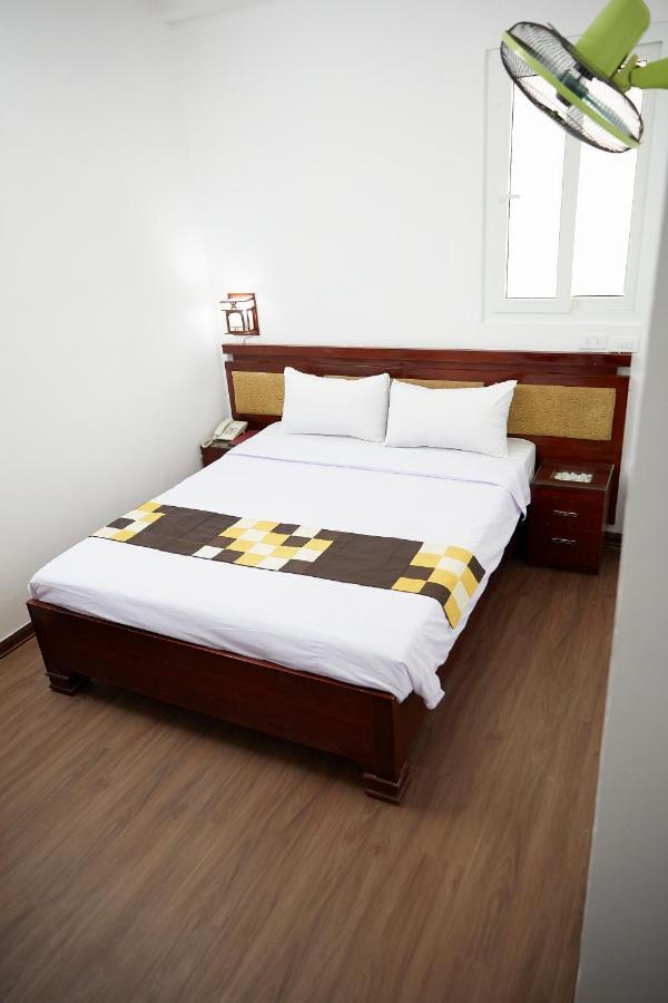 Hotel 2 Long Bien