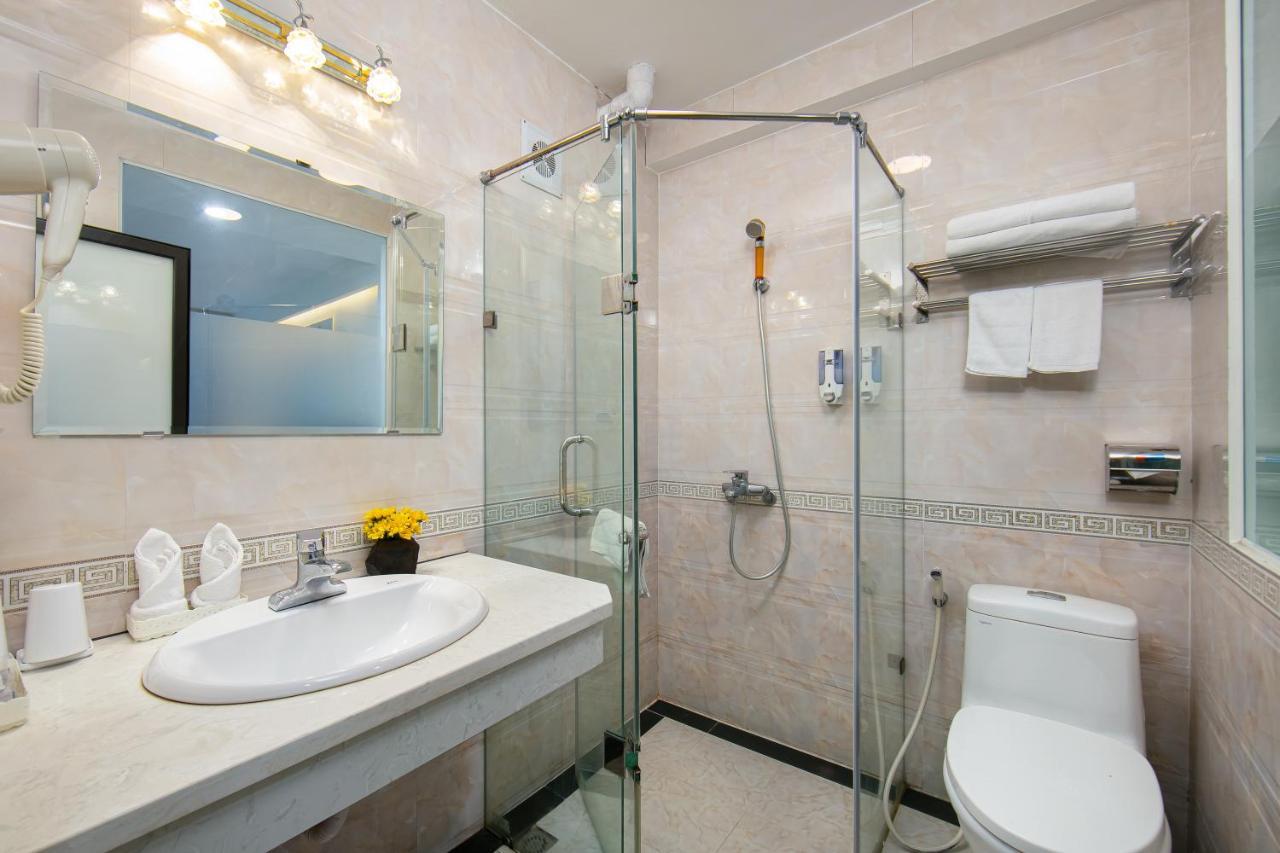 Reddoorz Quang Chung Le Van Thiem Hotel