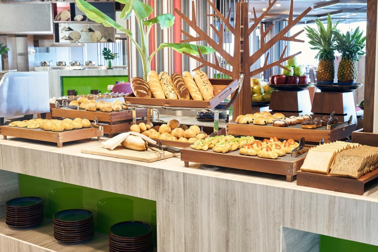 Hotel Novotel Thai Ha Hanoi