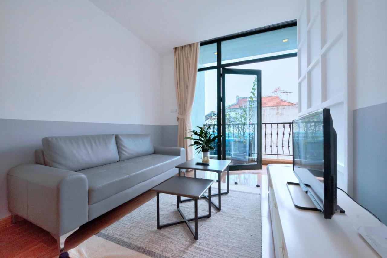 Lakewood House 3*