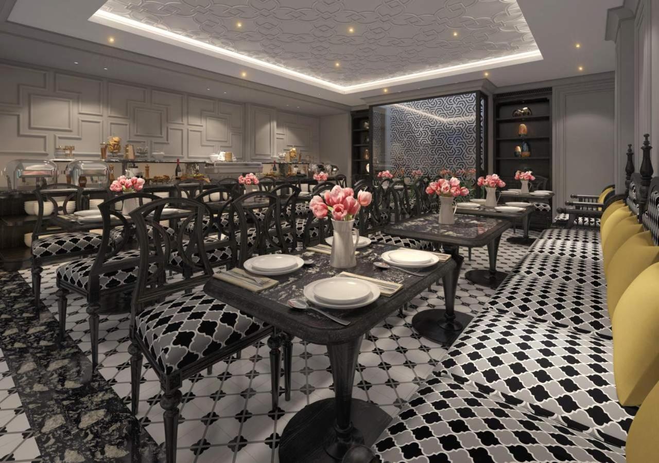 Le Grand - The Hotel