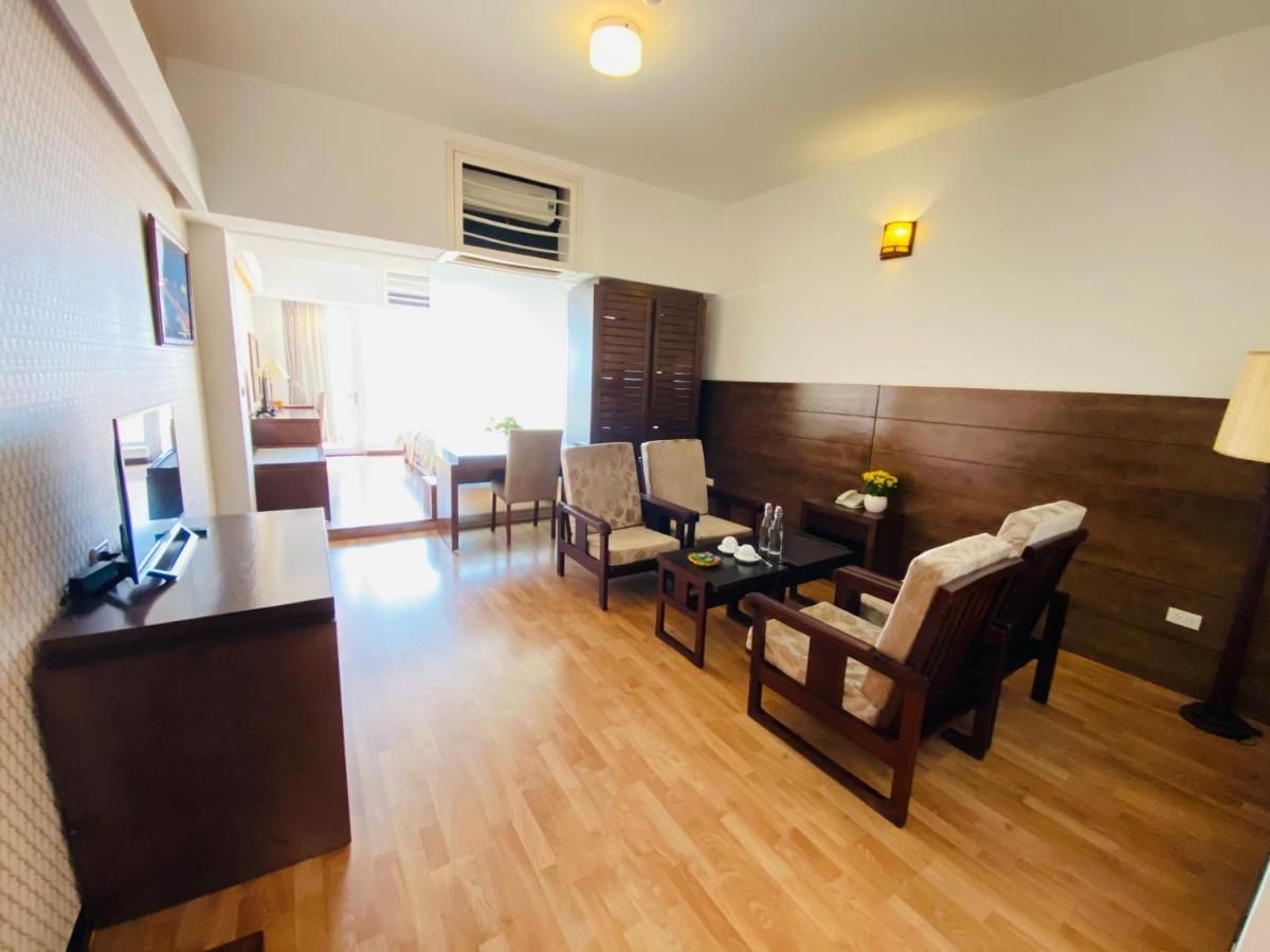 Hotel Khach San Cong Doan Quang Ba Hanói
