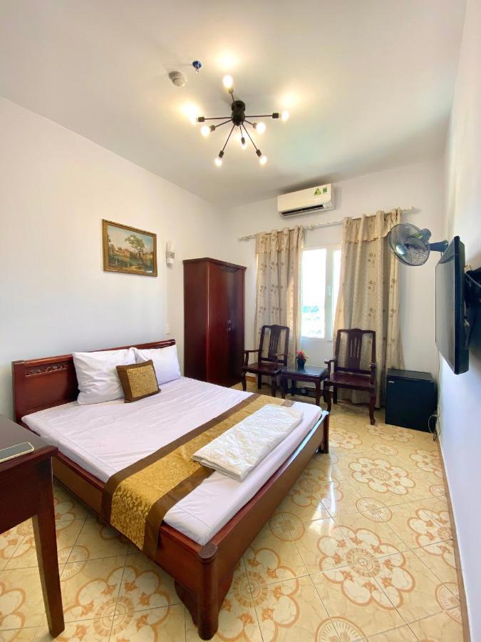 Khach San Bach Duong Hotel