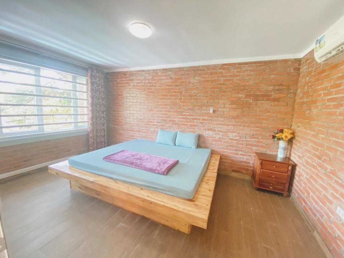 Brick Soc Son - Venue Travel Villa *
