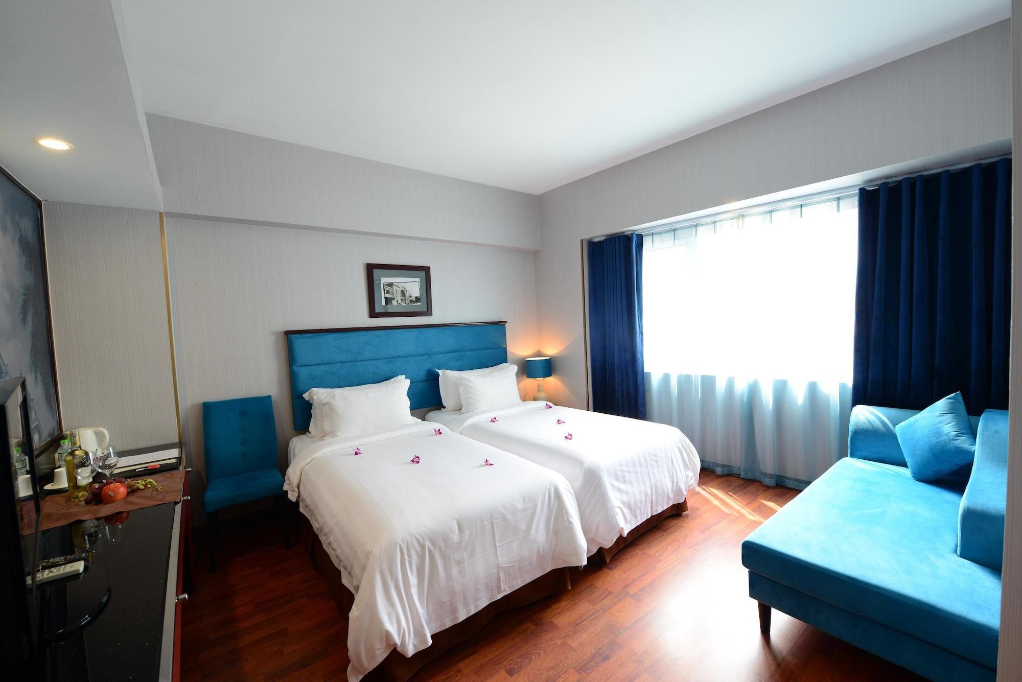 Hotel Ja Cosmo And Hanoi