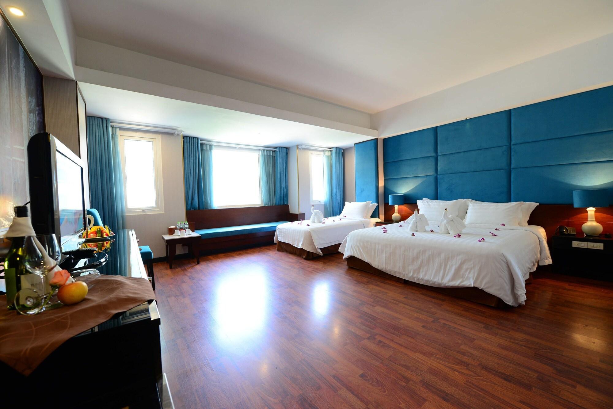 Hotel Ja Cosmo And 4*