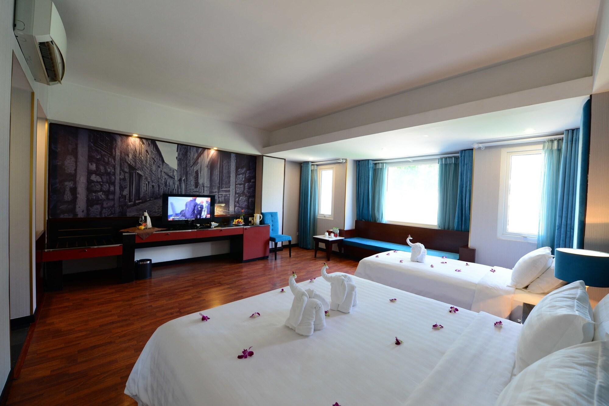 Hotel Ja Cosmo And