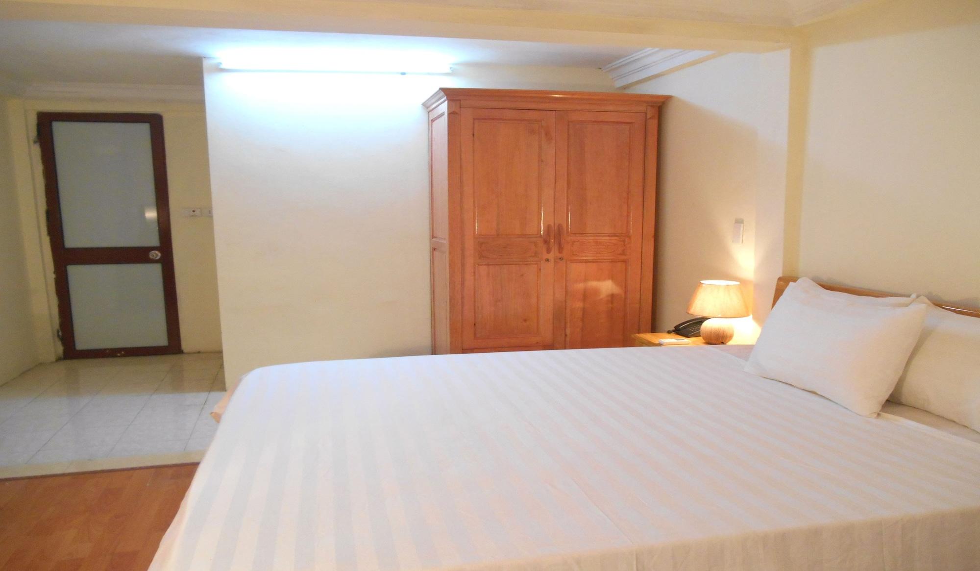 Hotel Discovery 2*