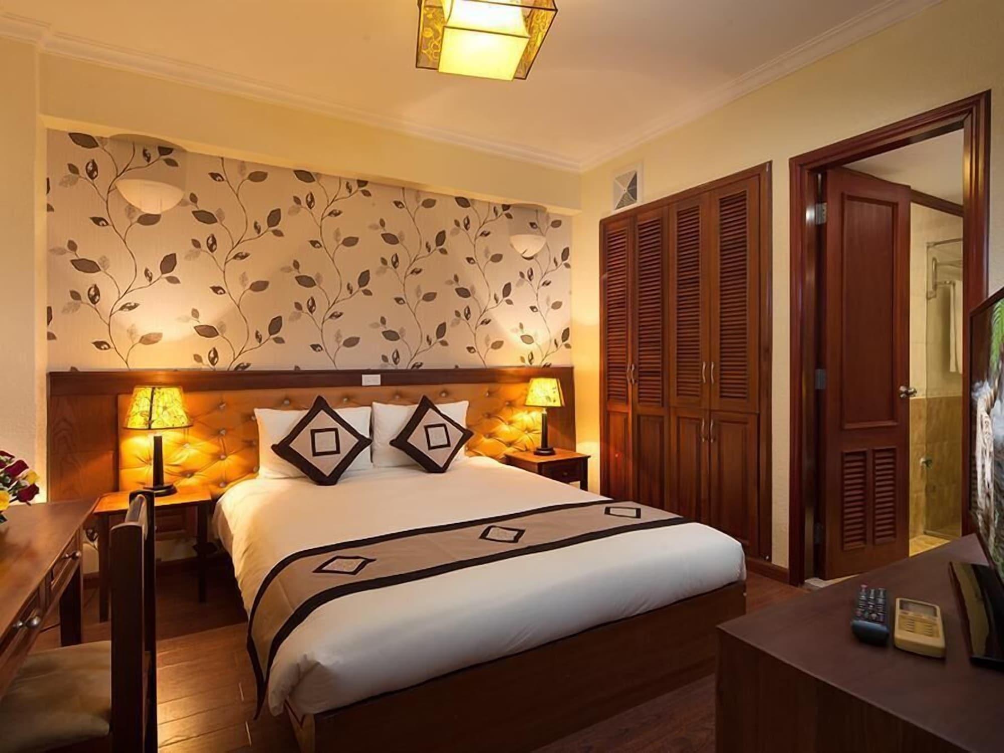 A25 Hotel - 44 Hang Bun Hotel 2*