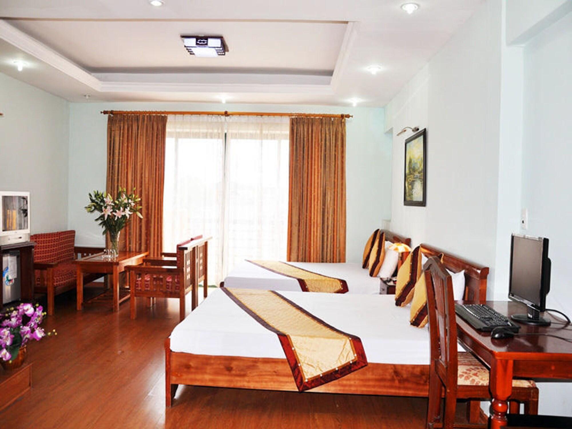 Hotel Camellia *