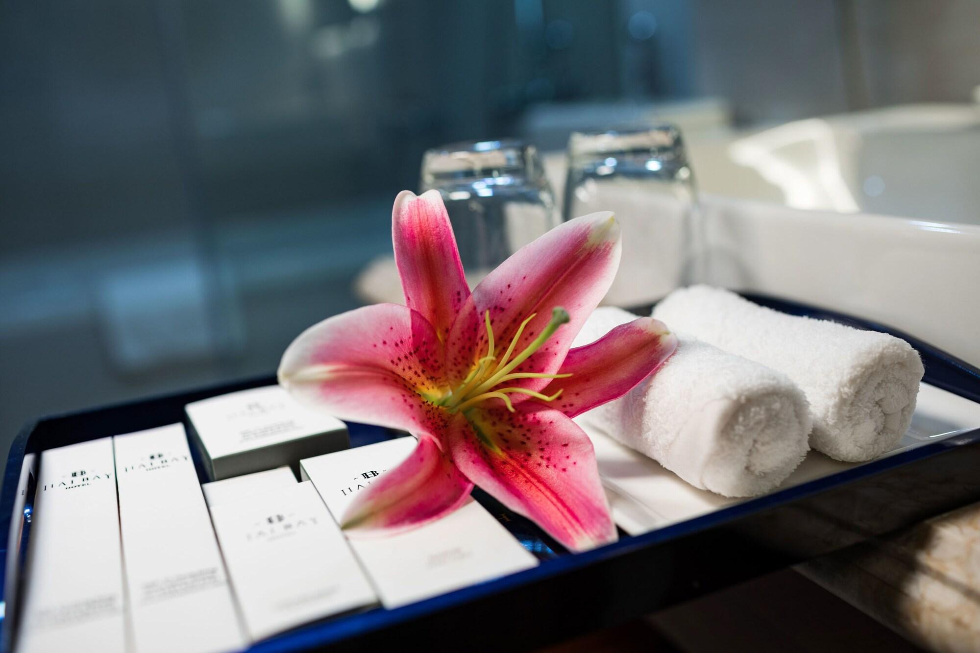 Hotel Bay & Restaurant Hanoi