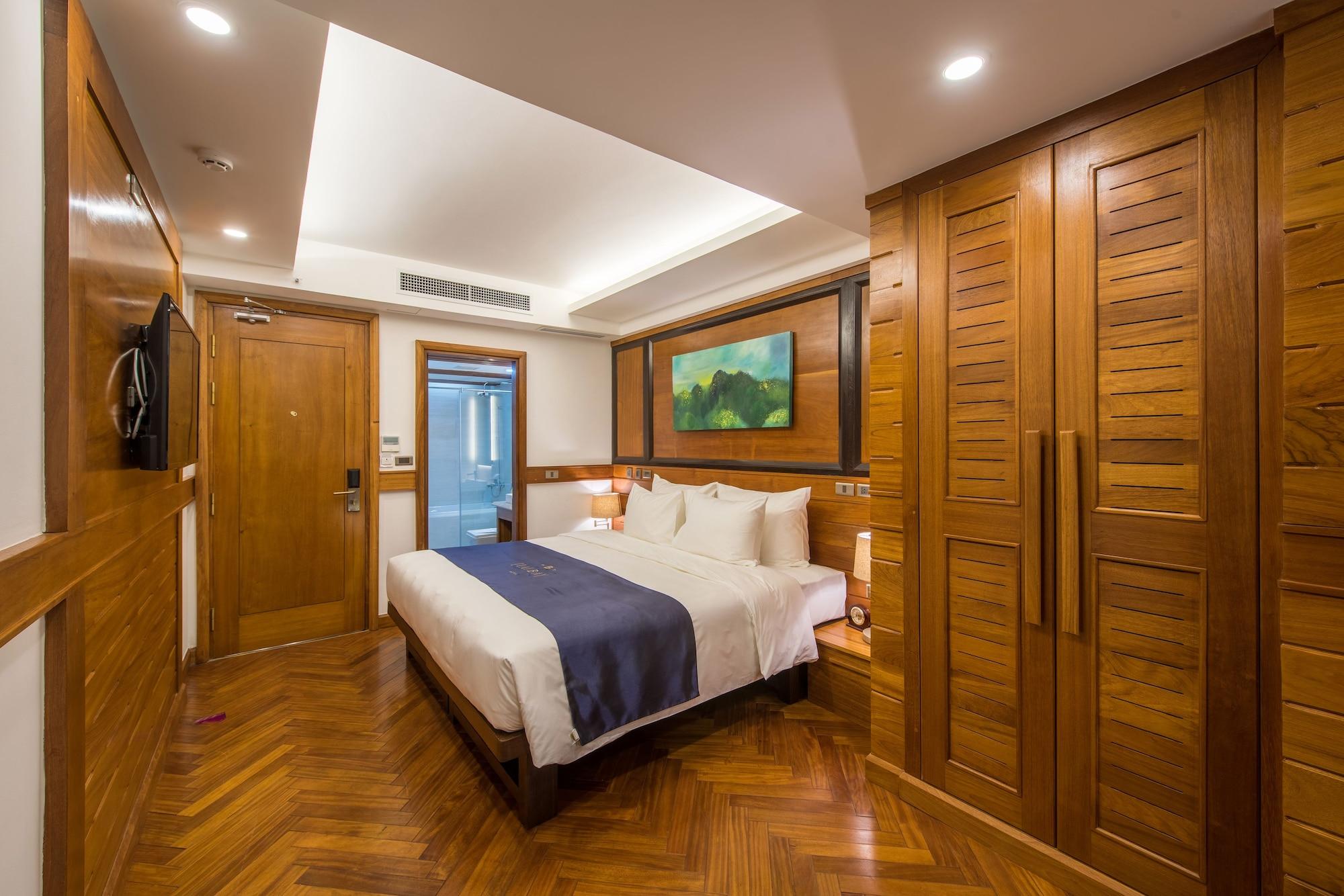 Bay & Restaurant Hotel Hanoi