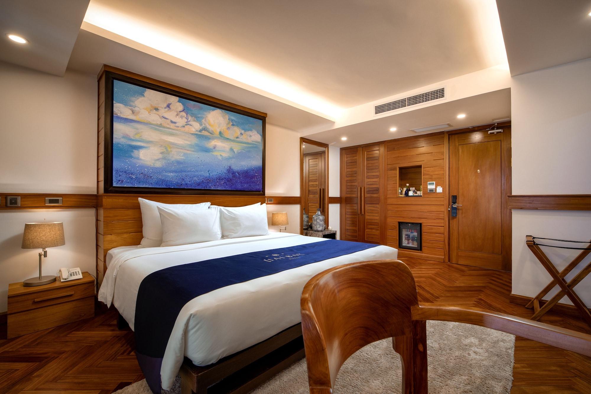 Hotel Bay & Restaurant 4*