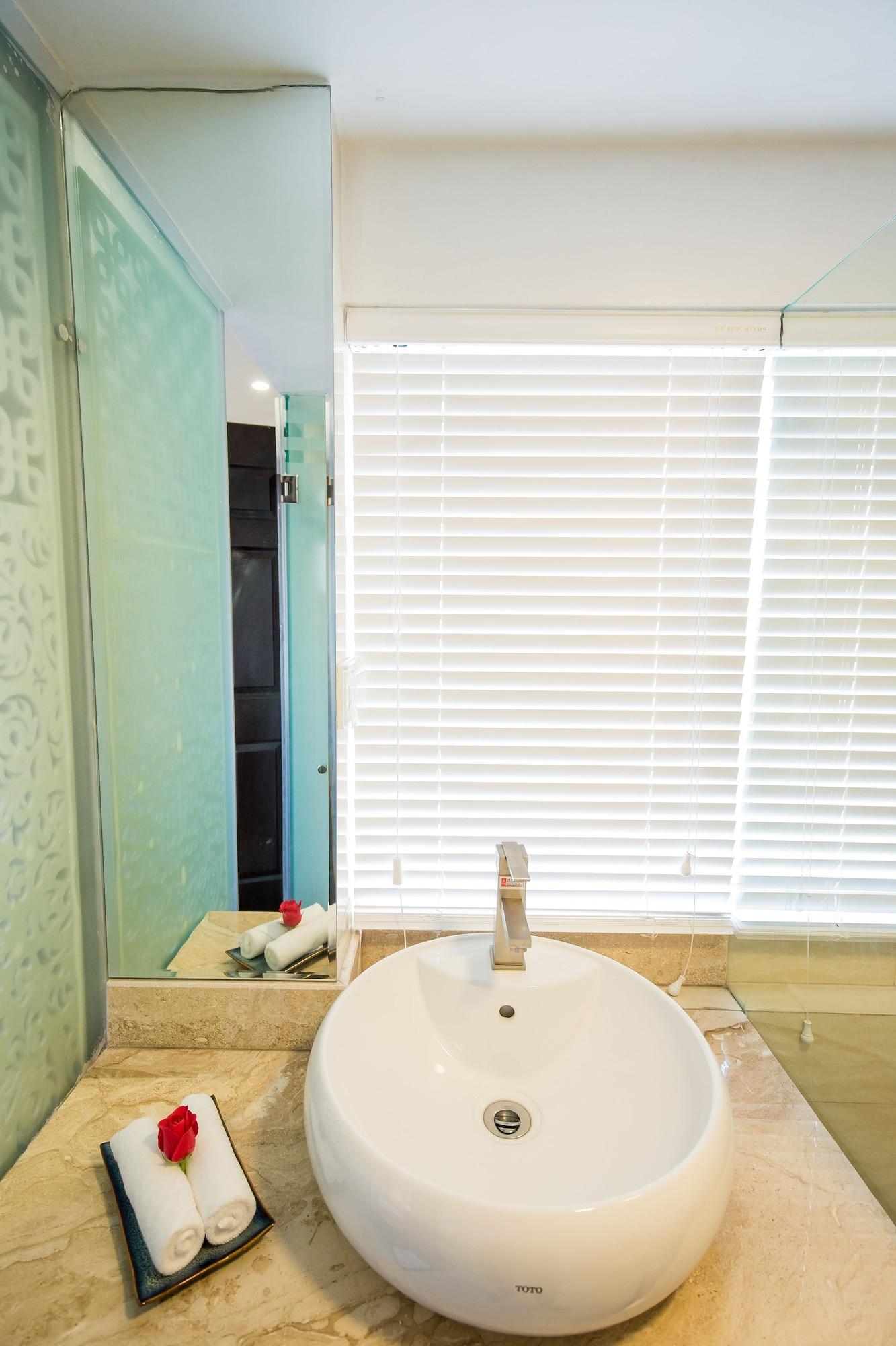 Hotel Little Deluxe Hanoi