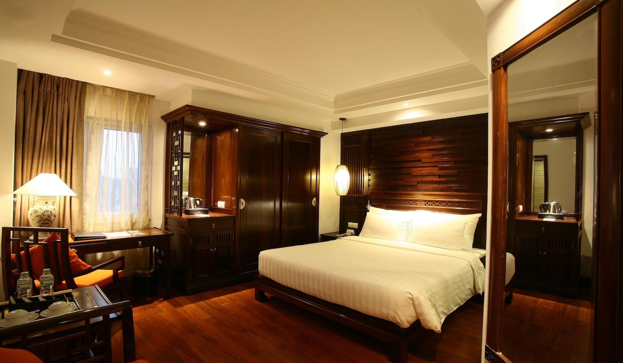 The Palmy &