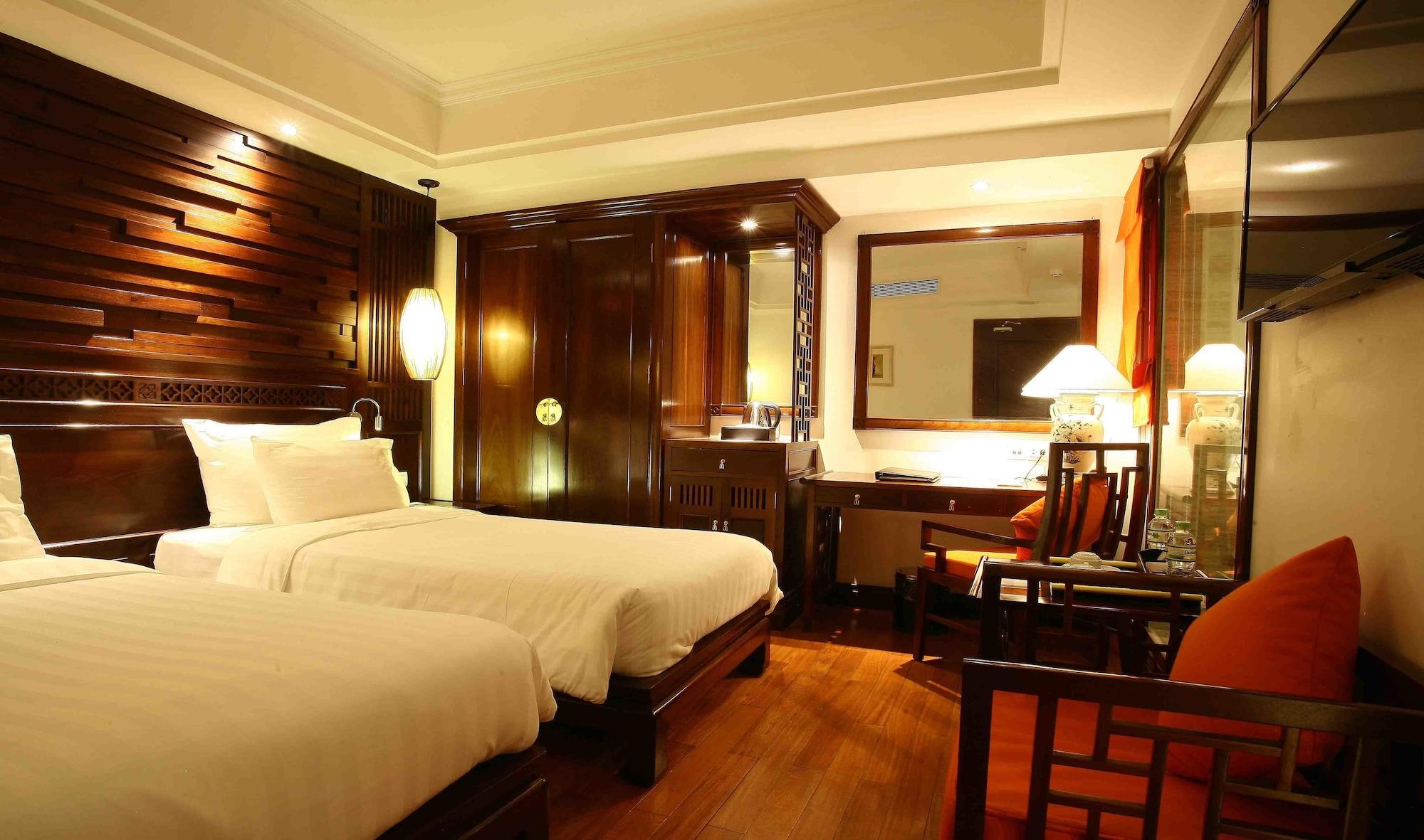 The Palmy & Hanoi