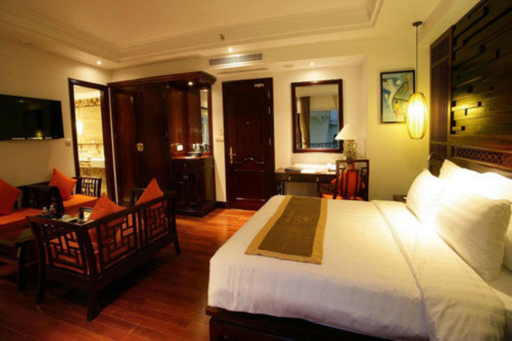 The Palmy & 4*
