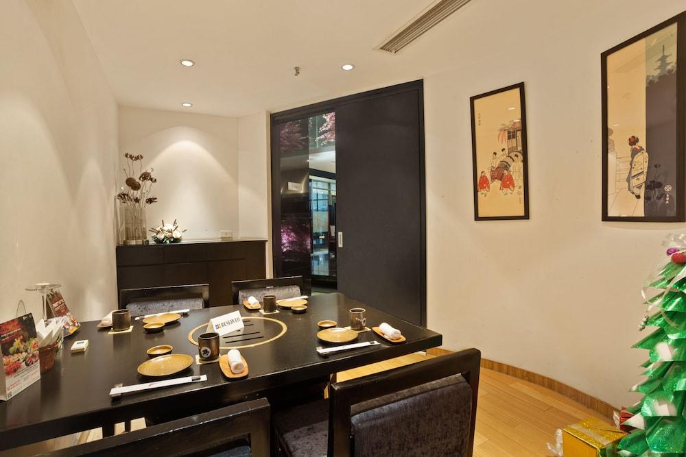 Side Hotel 4*