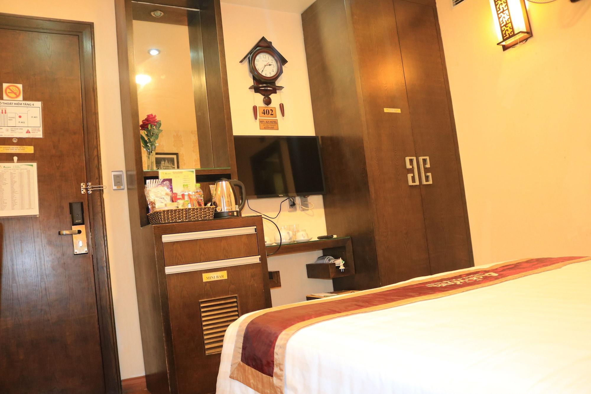 A25 - 28 Trần Quý Cáp Khách sạn Hà Nội