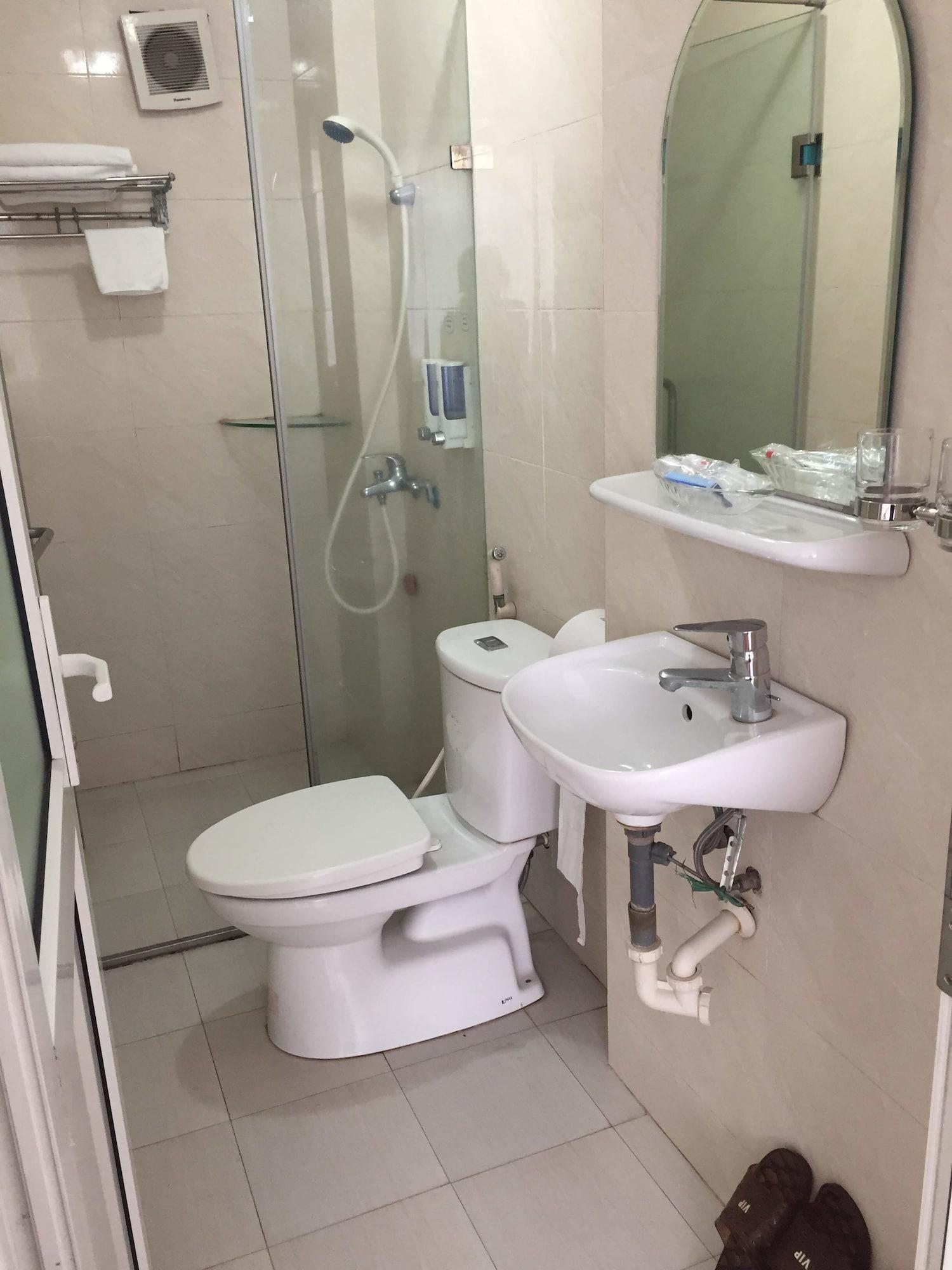 Khách sạn New 2